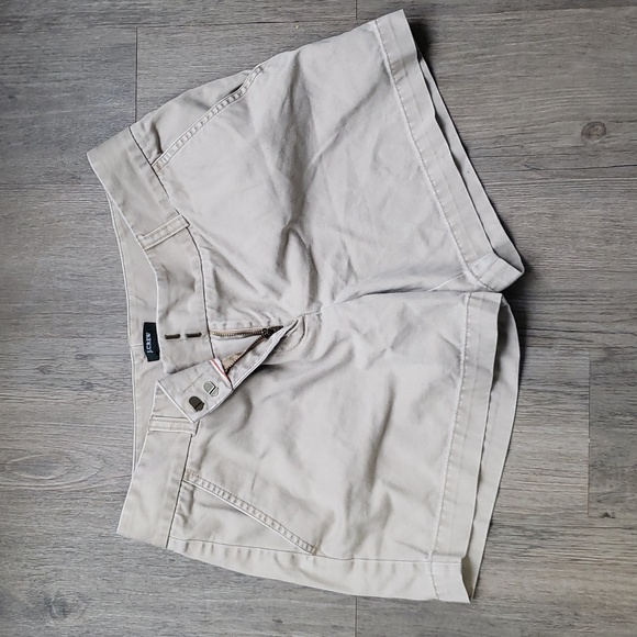 J.CREW low fit woman cacky shorts - Picture 4 of 5